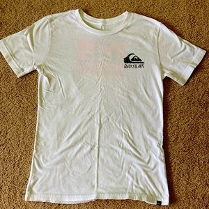 Big Boys Quiksilver T-shirt, size Large